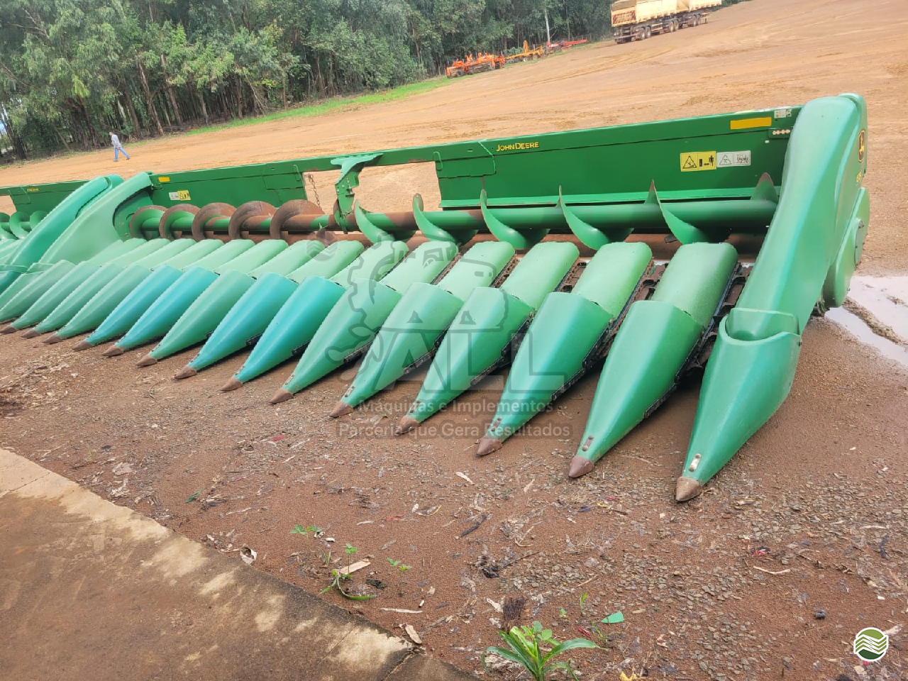 PLATAFORMA COLHEITADEIRA JOHN DEERE JOHN DEERE 615C ALL Máquinas e Implementos RONDONOPOLIS MATO GROSSO MT